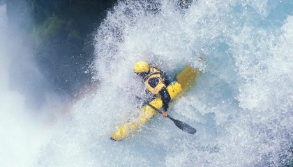 开云_火箭复仇之战一触即发？预热海报点燃激情，本赛季两负掘金待雪耻