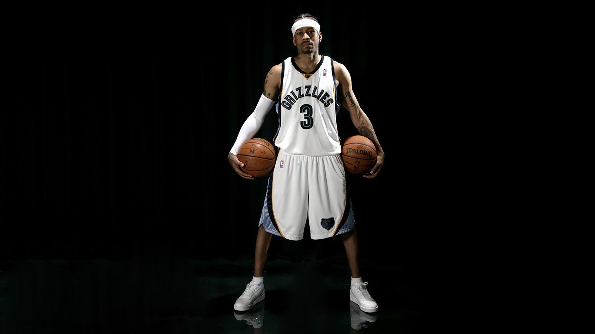 爱德华兹全能两双引领攻防 森林狼主场力擒雷霆终结其强势开局